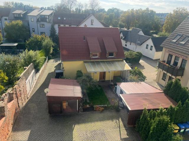 Pension Am Markt Люббен Экстерьер фото