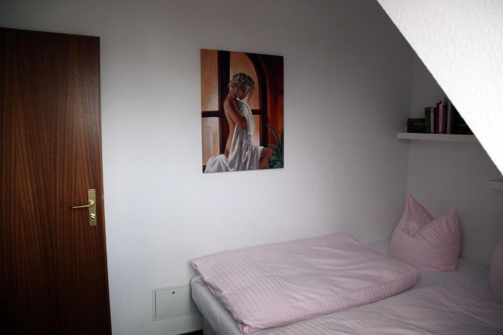 Pension Am Markt Люббен Номер фото